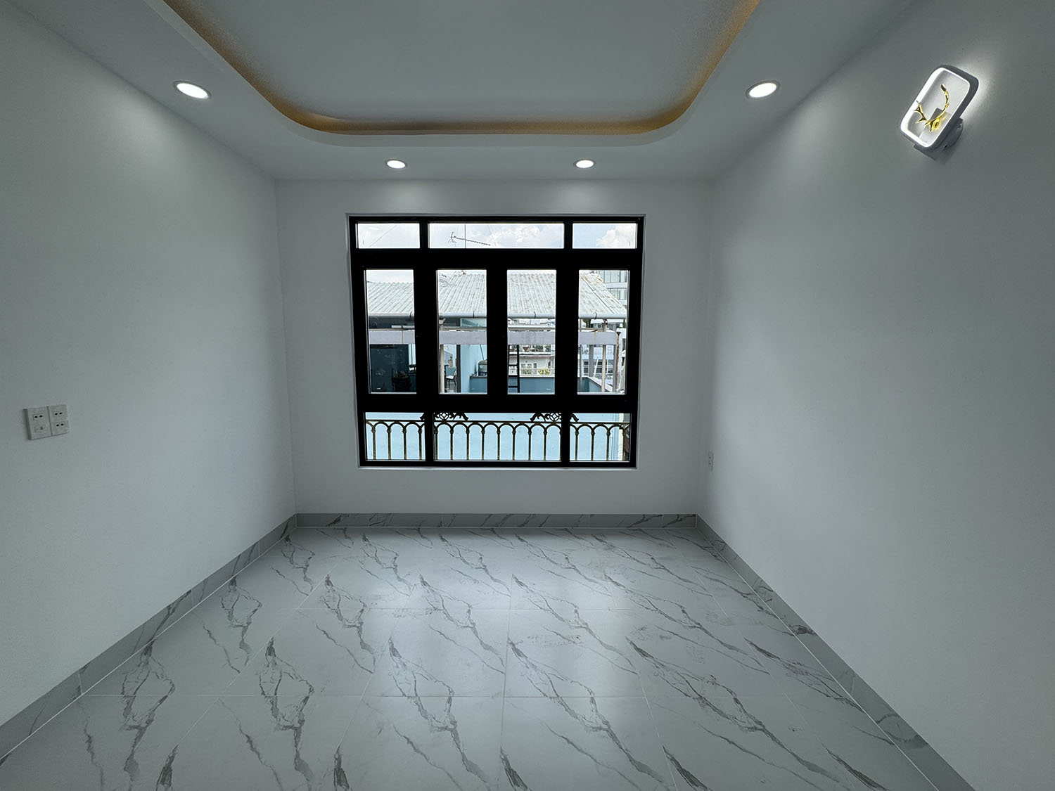 Nhà phố 3 lầu, mới 100% xe hơi đổ cách nhà 10m khu VIP Nguyễn Văn Đậu - Gần Phan Đăng Lưu